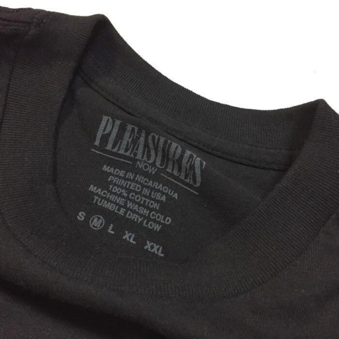 PLEASURES(プレジャー)のSALE新品 Ｍ プレジャーズ PLEASURES VIBRATION Tシャツ メンズのトップス(Tシャツ/カットソー(半袖/袖なし))の商品写真