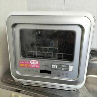 アイリスオーヤマ(アイリスオーヤマ)の【美品】アイリスオーヤマ 食洗機 水道工事不要 KISHT-5000-W(その他)