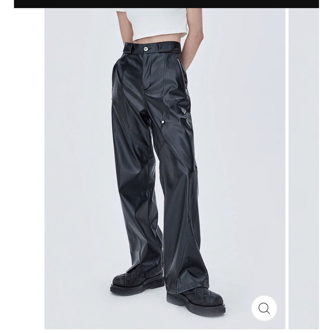Balenciaga(バレンシアガ)のRILLFY　レザーパンツ　新品未使用品 メンズのパンツ(デニム/ジーンズ)の商品写真