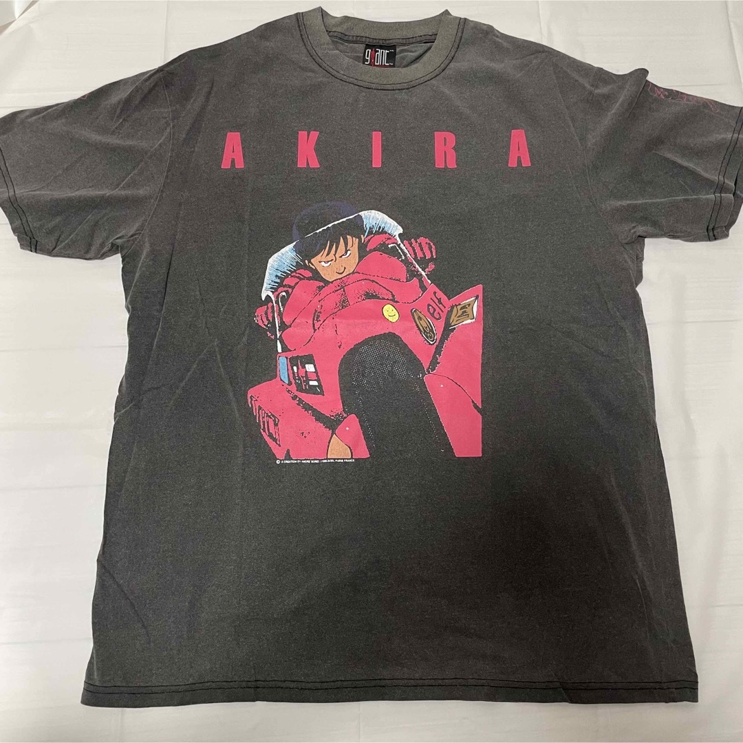 【新品】AKIRA ヴィンテージ加工Tシャツ　Lサイズ メンズのトップス(Tシャツ/カットソー(半袖/袖なし))の商品写真