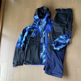 極美品 descente  スキーウエア　145〜155cm