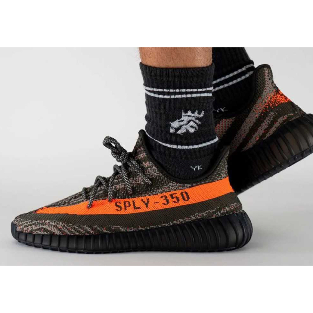 YEEZY(adidas) - Yeezy Boost 350 V2 carbon belugaの通販 by rui's ...