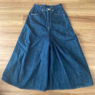 Levi's - リーバイスレッド 1st LOOSE 袴パンツ w26の通販 by Levi's - リーバイスレッド 1st LOOSE 袴パンツ w26の通販 by