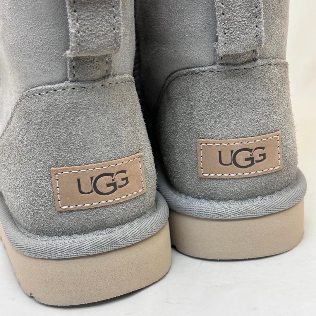 新品 UGG ブーツ CLASSIC MINI Ⅱ ライトグレー 23.0cm 5