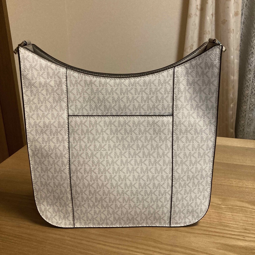 未使用♡マイケルコース♡ショルダーバック♡ホワイト系