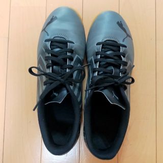 プーマ(PUMA)のpuma フットサル　室内用　シューズ　サイズ25.5㌢(シューズ)