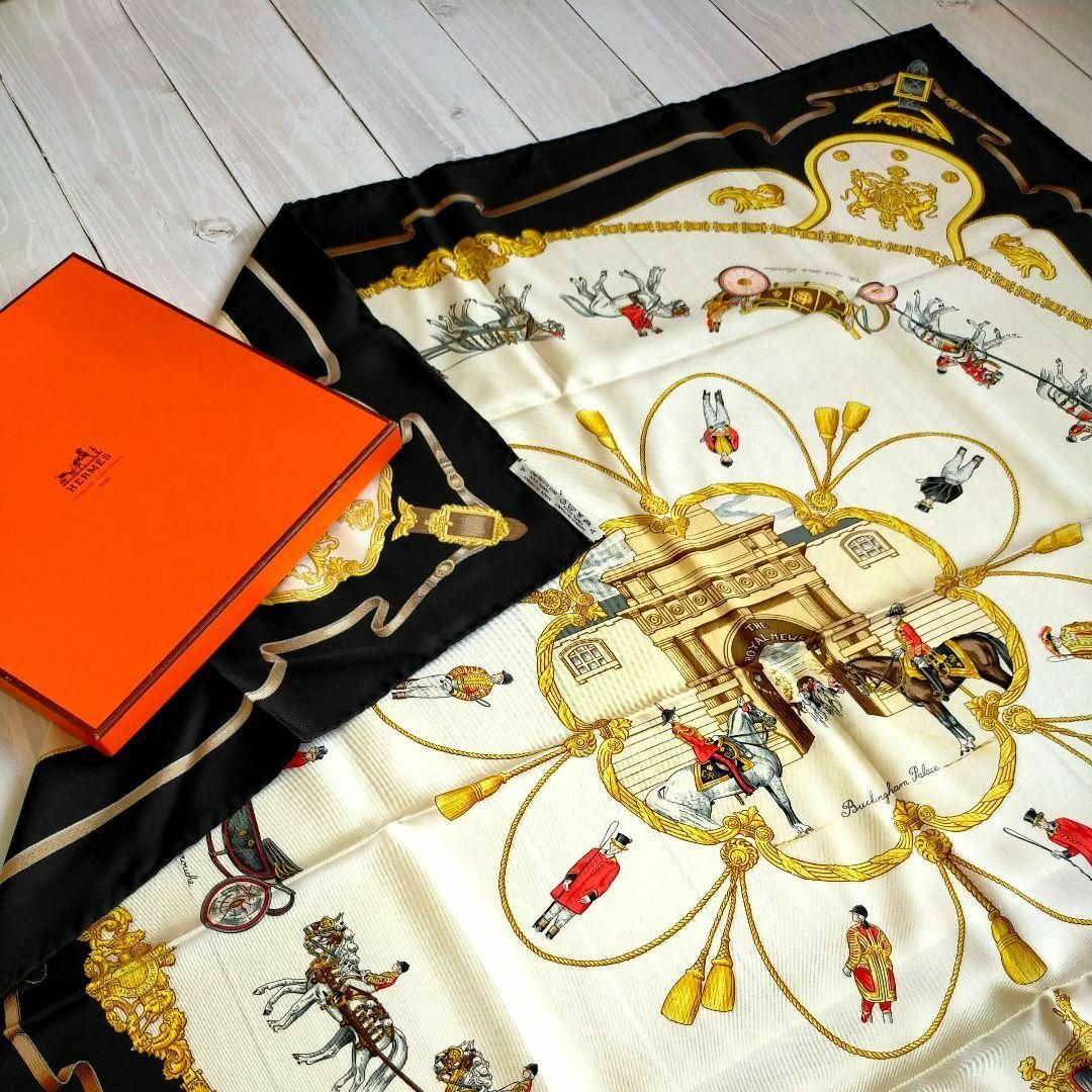 HERMES エルメス　レディース　スカーフ　箱付き　ビンテージ