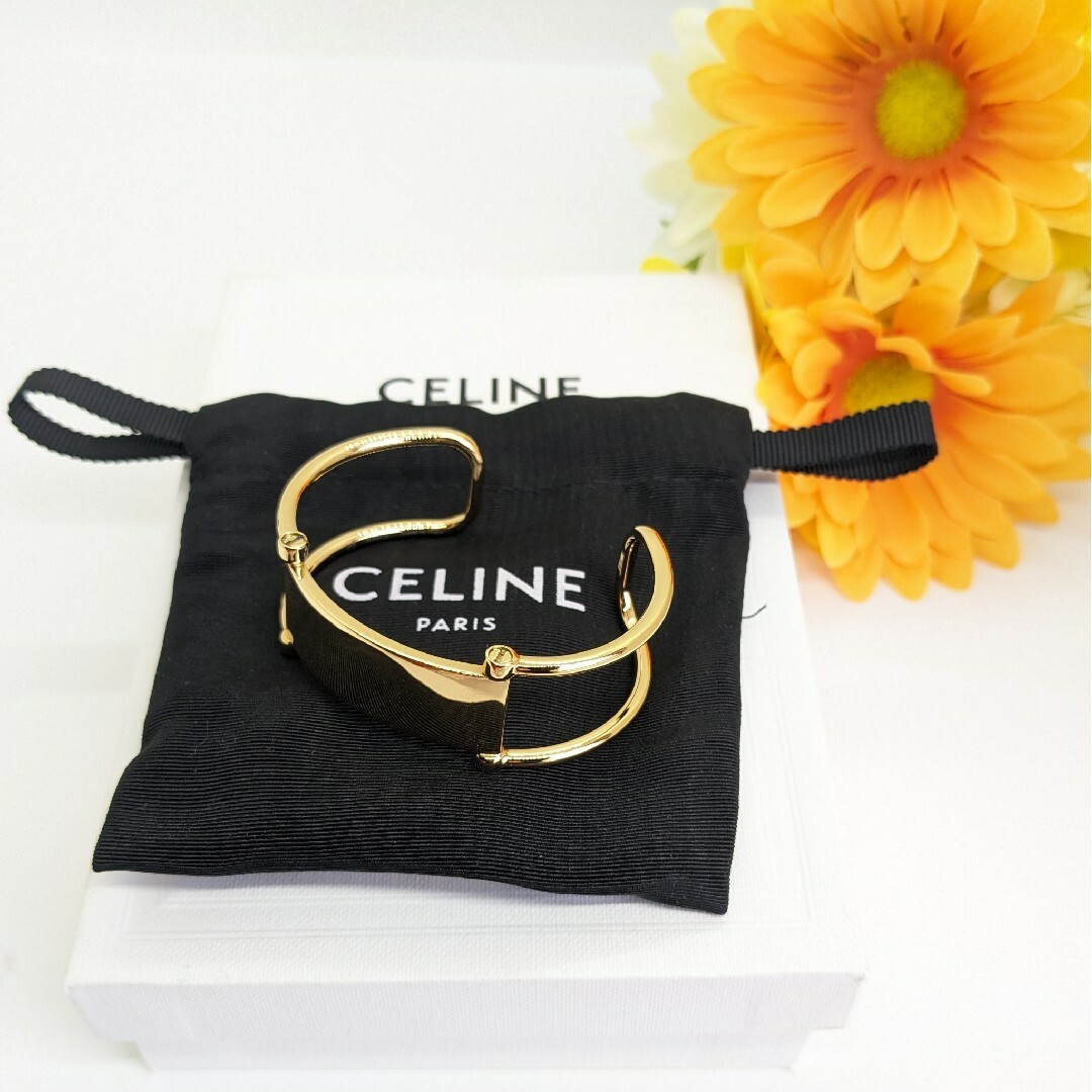 celine(セリーヌ)の【新品・未使用】セリーヌ CELINE ブレスレット バングル ゴールド C2 レディースのアクセサリー(ブレスレット/バングル)の商品写真