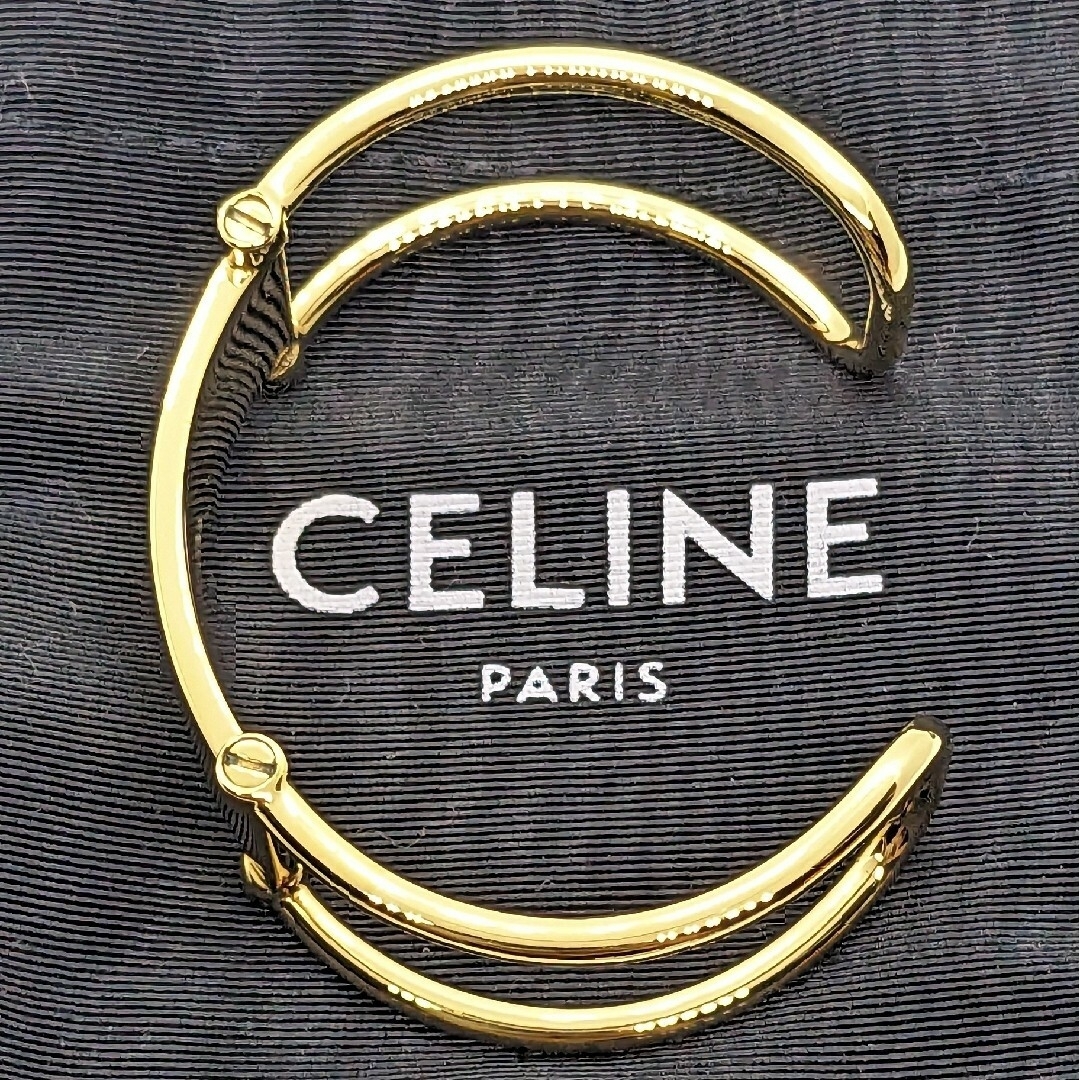 celine(セリーヌ)の【新品・未使用】セリーヌ CELINE ブレスレット バングル ゴールド C2 レディースのアクセサリー(ブレスレット/バングル)の商品写真