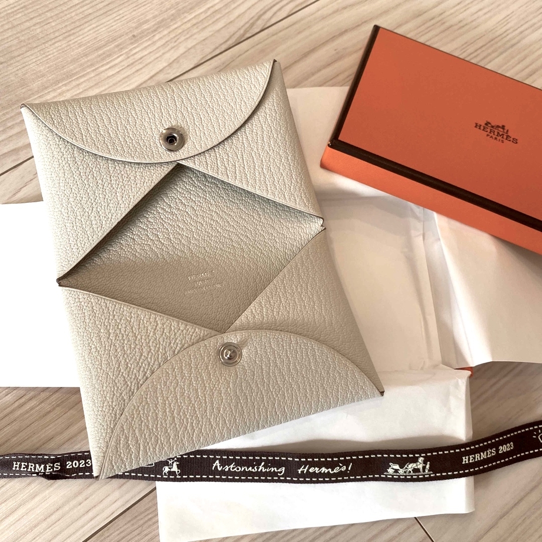 HERMES エルメス　新品未使用 カルヴィ ????ベトン