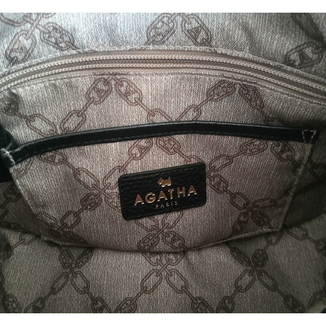 AGATHA(アガタ)のAGATHA 本革 ショルダーバッグ 5ポケット ブラック レディースのバッグ(ショルダーバッグ)の商品写真