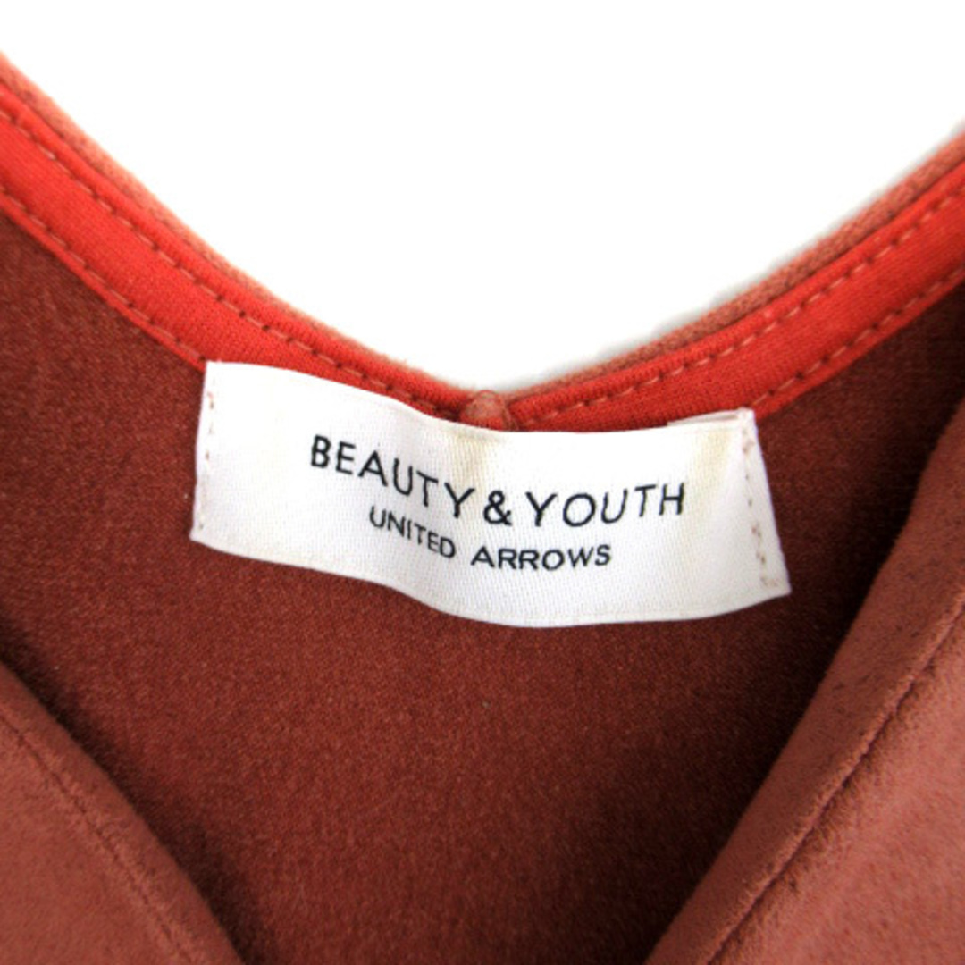 BEAUTY&YOUTH UNITED ARROWS(ビューティアンドユースユナイテッドアローズ)のB&Y ユナイテッドアローズ カットソー 半袖 Vネック スエード調 赤 レッド レディースのトップス(カットソー(半袖/袖なし))の商品写真