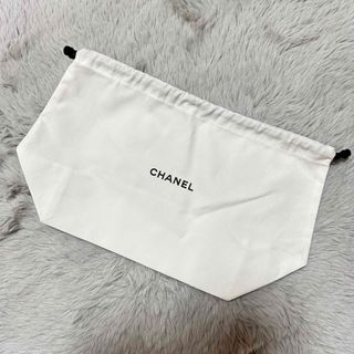 シャネル(CHANEL)のシャネル  ノベルティ 巾着ポーチ ホワイト(ノベルティグッズ)