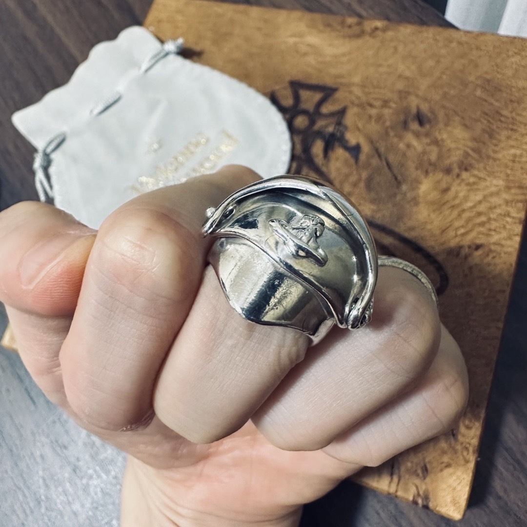 Vivienne Westwood - 超希少イタリア製VivienneWestwood ナックル