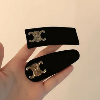celine - 【新品】2点セット!トリオンフ ヘアピン バレッタ ヘア