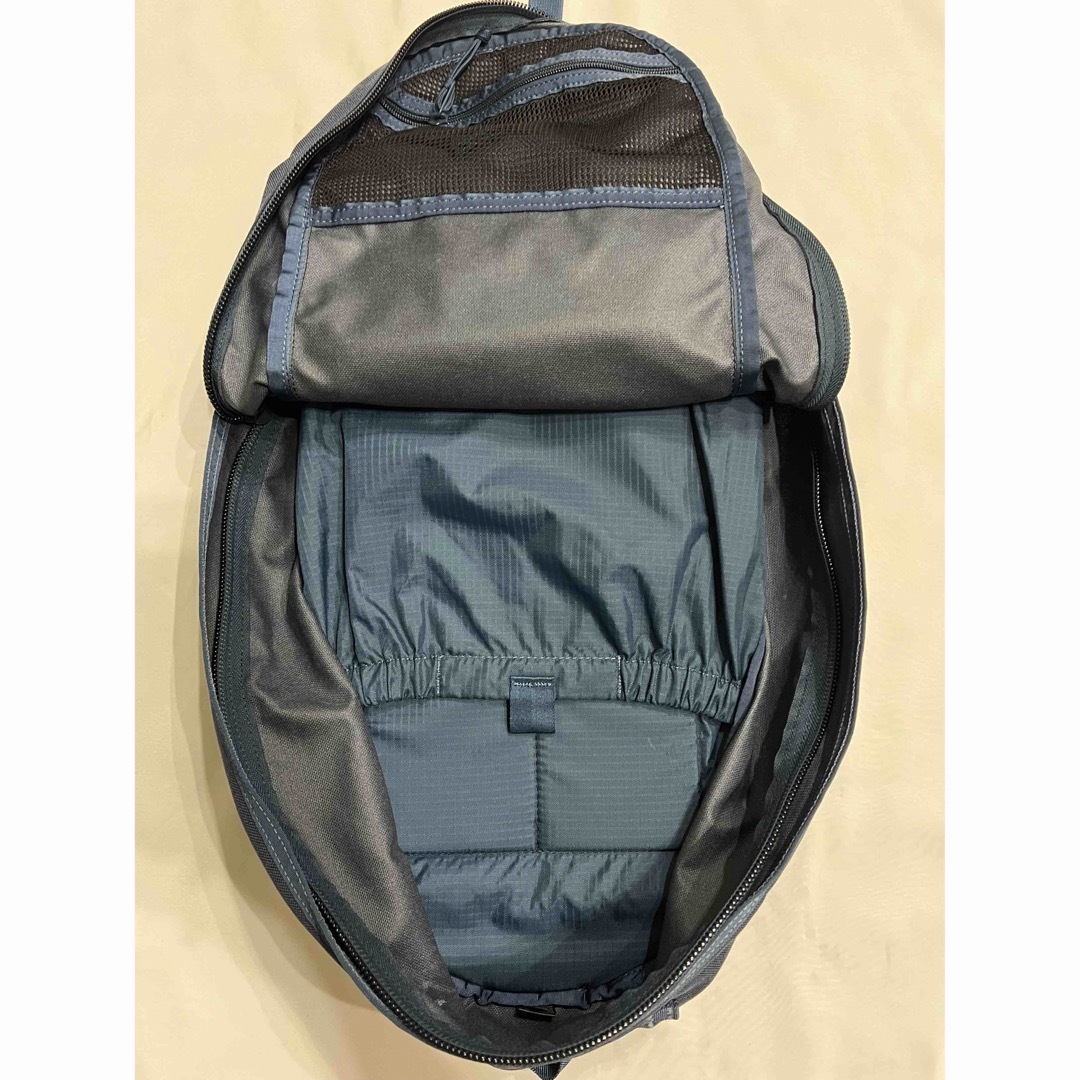 GREGORY グレゴリー　デイパック　26L コンバットネイビー 4