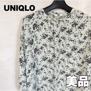 ユニクロ(UNIQLO)のユニクロ✨プリントギャザーブラウスS♡ライトグリーン【美品】(シャツ/ブラウス(長袖/七分))