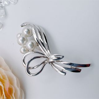 ミキモト 花束ブローチ - nayaabhaandi.com