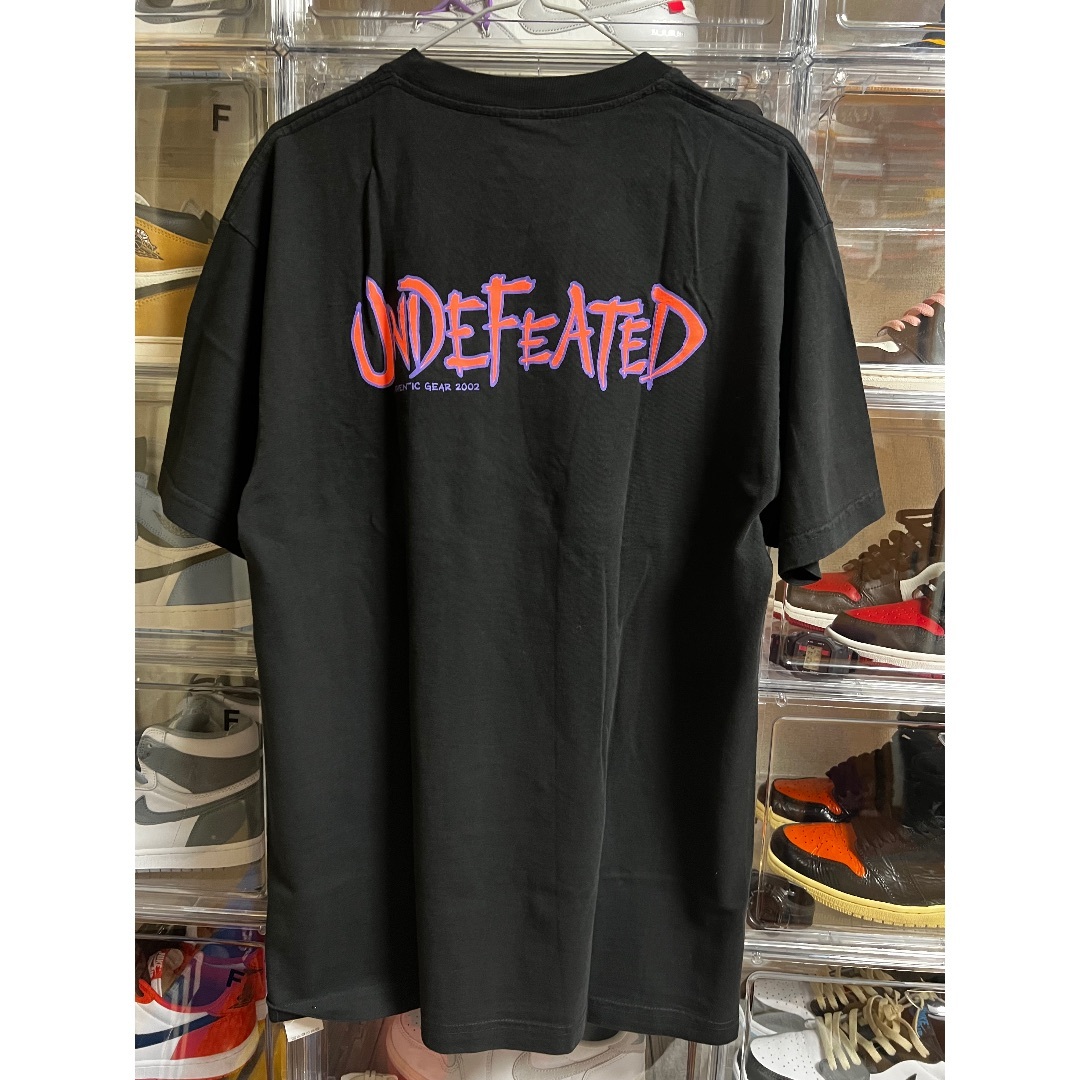 UNDEFEATED(アンディフィーテッド)のUndefeated t shirt  メンズのトップス(Tシャツ/カットソー(半袖/袖なし))の商品写真