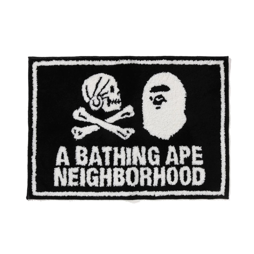 A BATHING APE(アベイシングエイプ)のNeighborhood BAPE NBHD RUG MAT ラグマット インテリア/住まい/日用品のラグ/カーペット/マット(ラグ)の商品写真