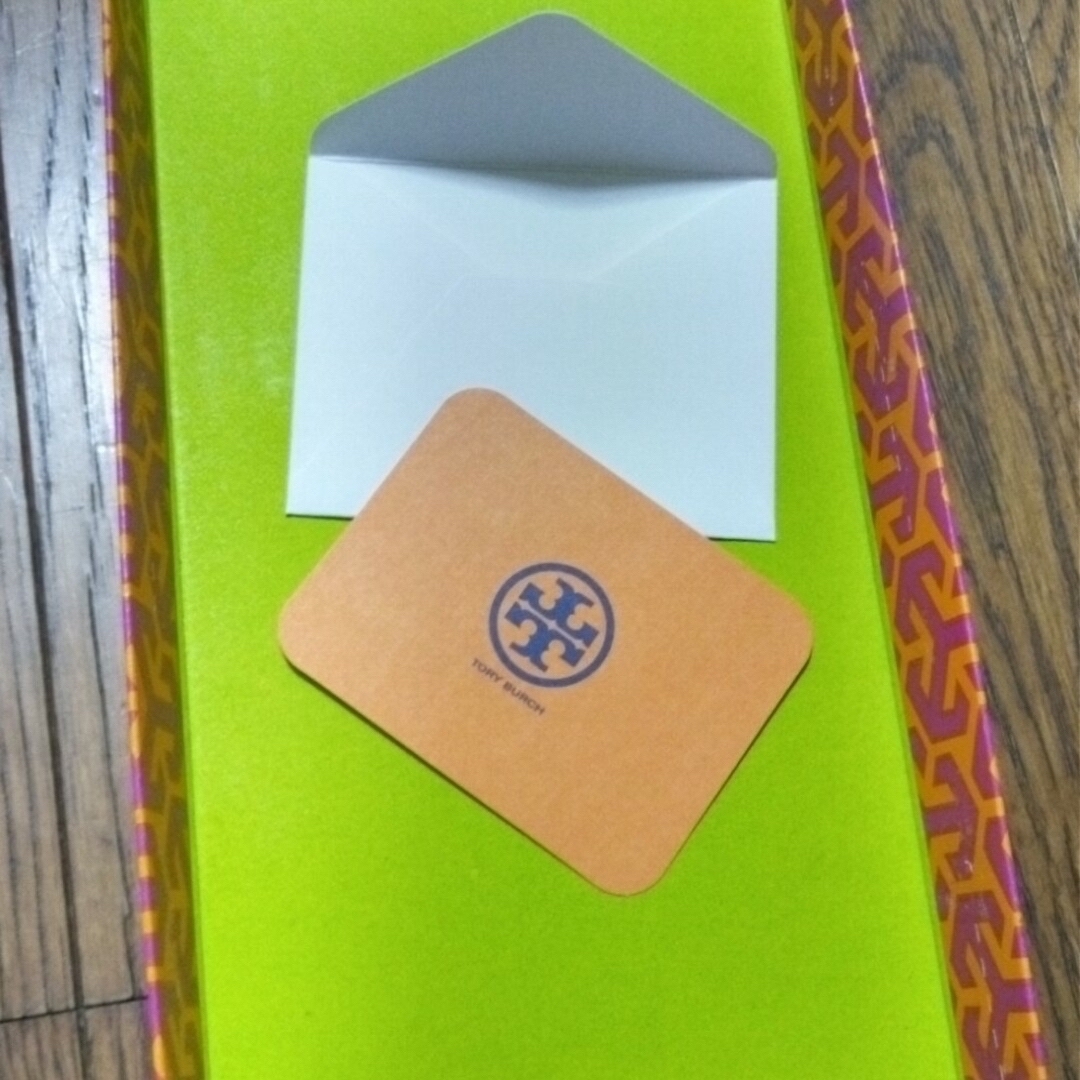 Tory Burch(トリーバーチ)の新品　トリバーチ　23cm　シューズ　靴　箱付き レディースの靴/シューズ(ローファー/革靴)の商品写真