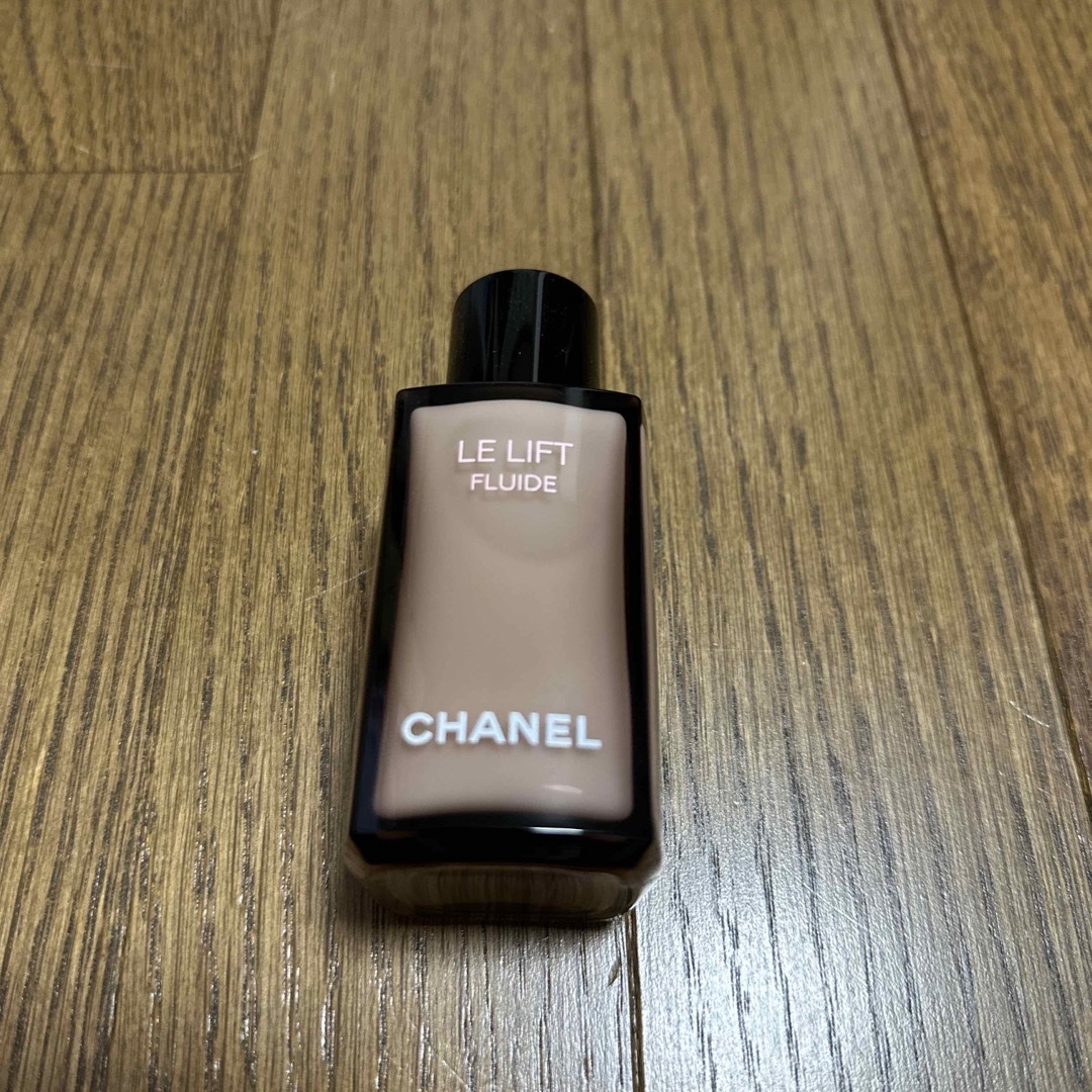 シャネル ル リフト フリュイド 50ml 未使用