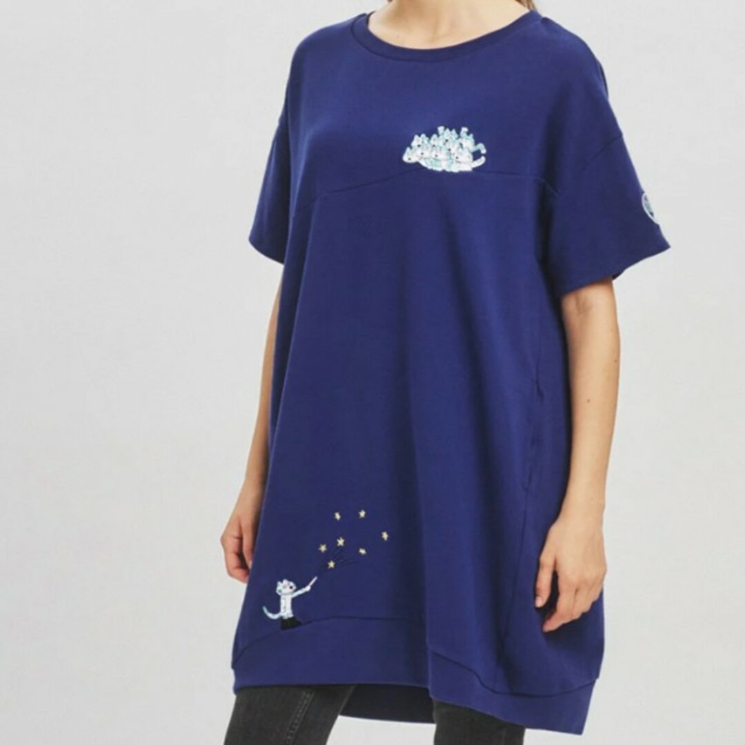 Design Tshirts Store graniph(グラニフ)の11ぴきのねことへんなねこ ｜ドロップショルダー半袖スウェットワンピース レディースのワンピース(ひざ丈ワンピース)の商品写真