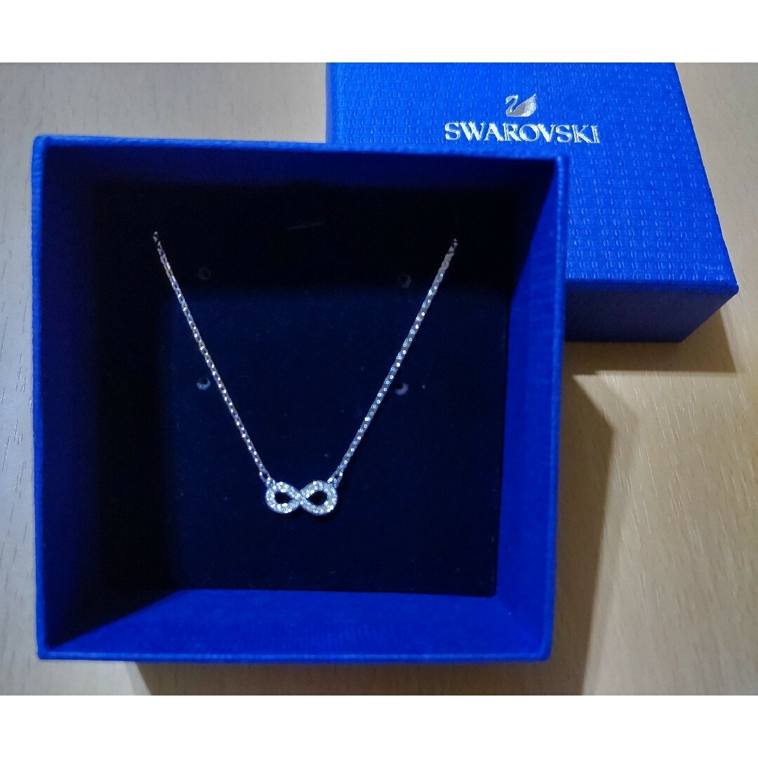 Swarovski Infinity ネックレス