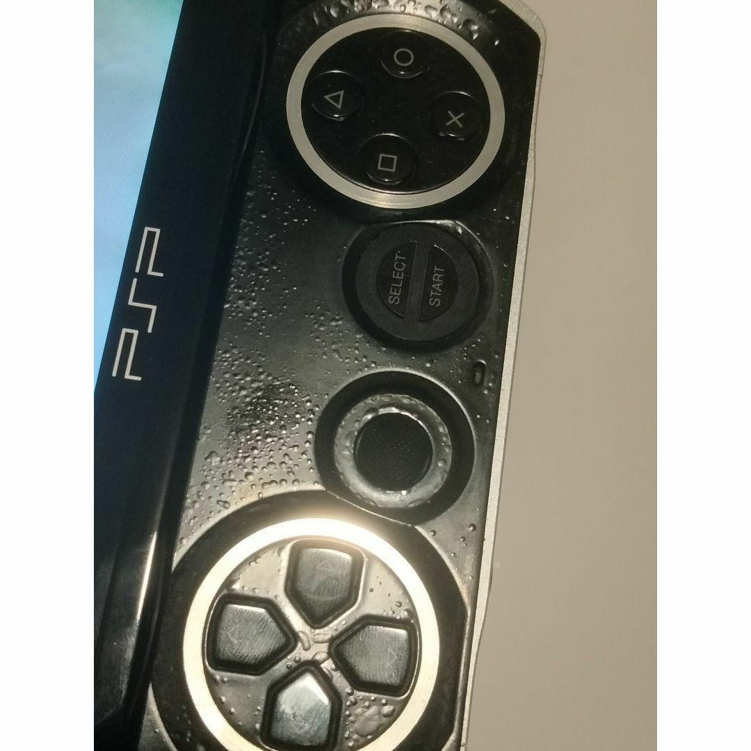 PSP go ブラック　本体+充電ケーブル