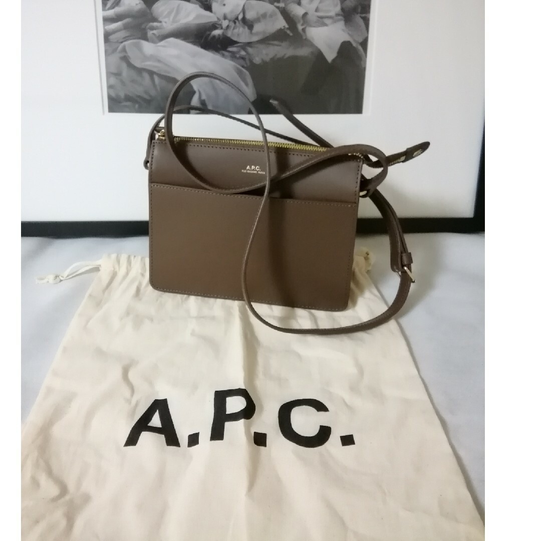 新品未使用　A.P.C ショルダーバッグ