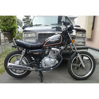 GN125H 、2F タックロール セミダブルシート ブラック 】ステッチ黒の