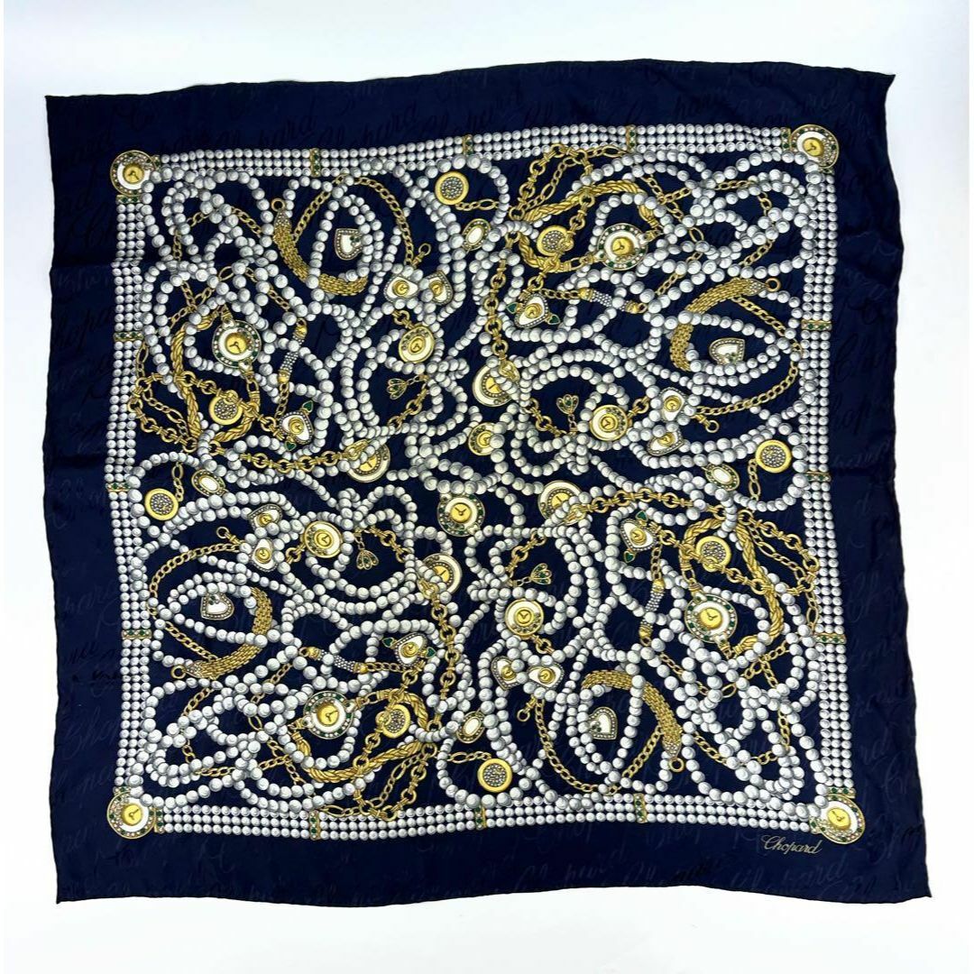Chopard(ショパール)のショパール　Chopard大判スカーフ　シルク100% 首飾り　真珠　チェーン レディースのファッション小物(バンダナ/スカーフ)の商品写真
