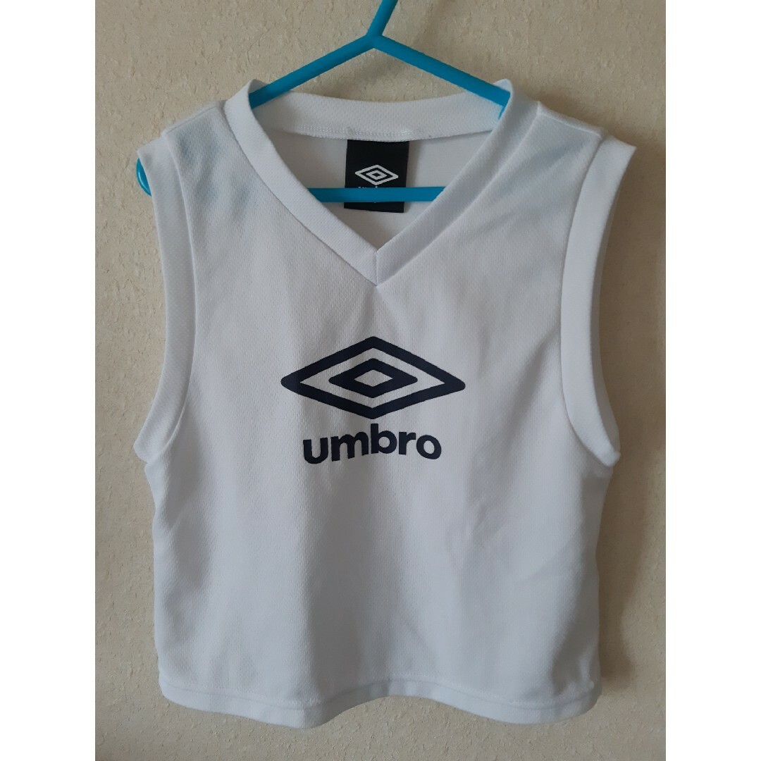 UMBRO(アンブロ)のumbroタンクトップ キッズ/ベビー/マタニティのキッズ服男の子用(90cm~)(Tシャツ/カットソー)の商品写真