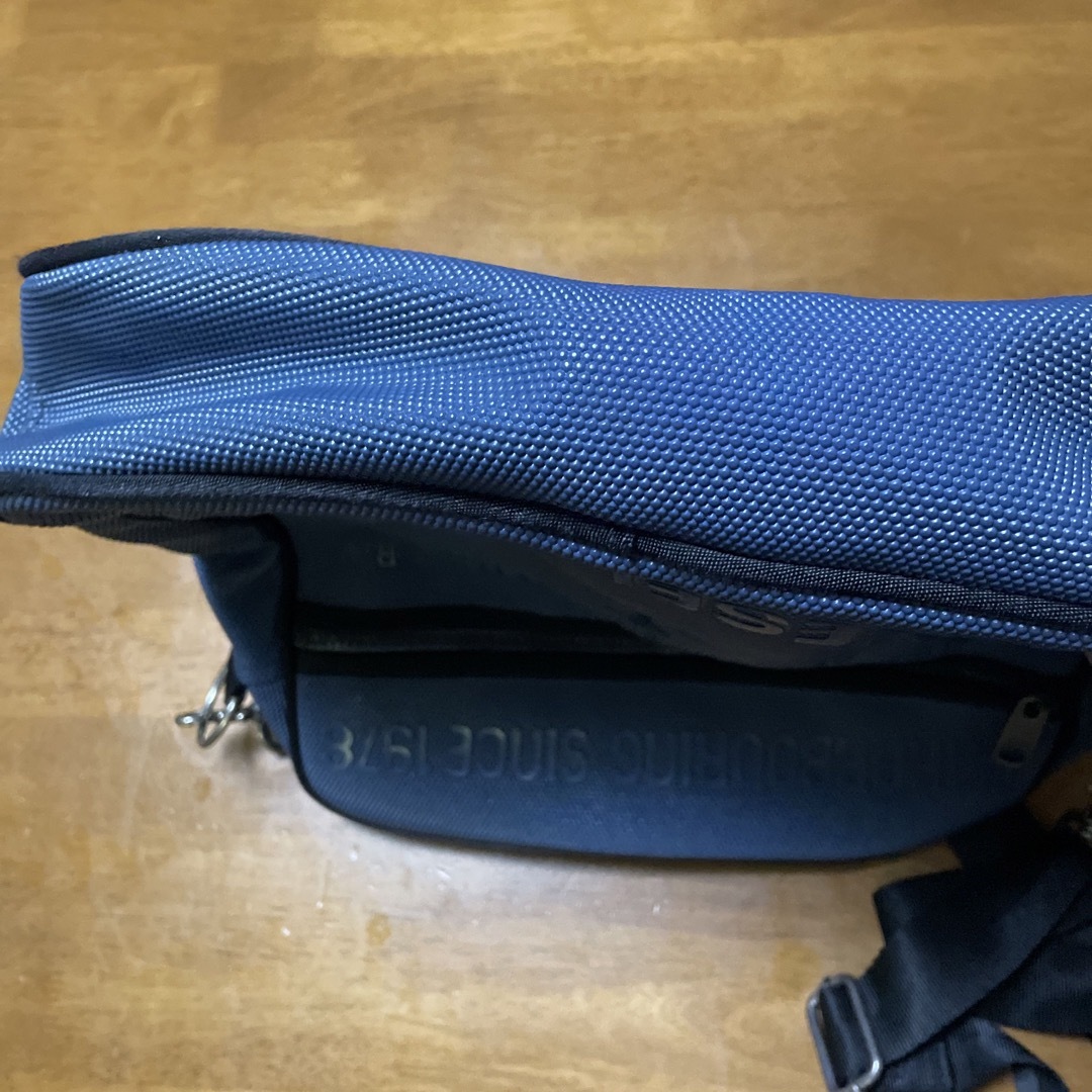 DIESEL(ディーゼル)のDIESELデイセルショルダーバック メンズのバッグ(ショルダーバッグ)の商品写真