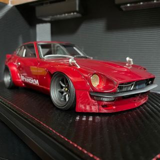 新品未展示品 イグニッションモデル 1/18 パンデムS30 Zレッドメタリック(ミニカー)