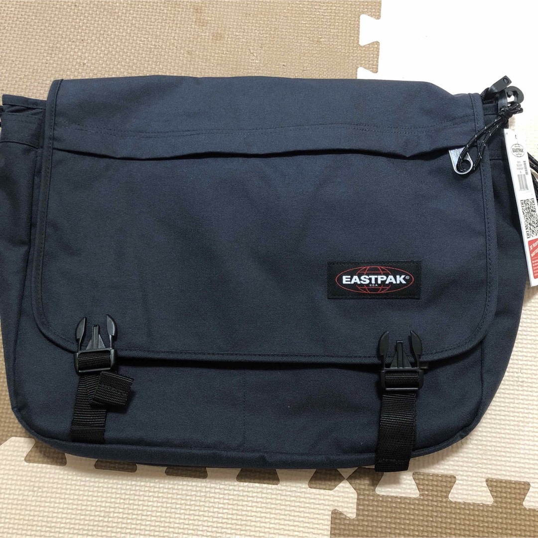 EASTPAK(イーストパック)のイーストパックショルダーバッグ メンズのバッグ(ショルダーバッグ)の商品写真