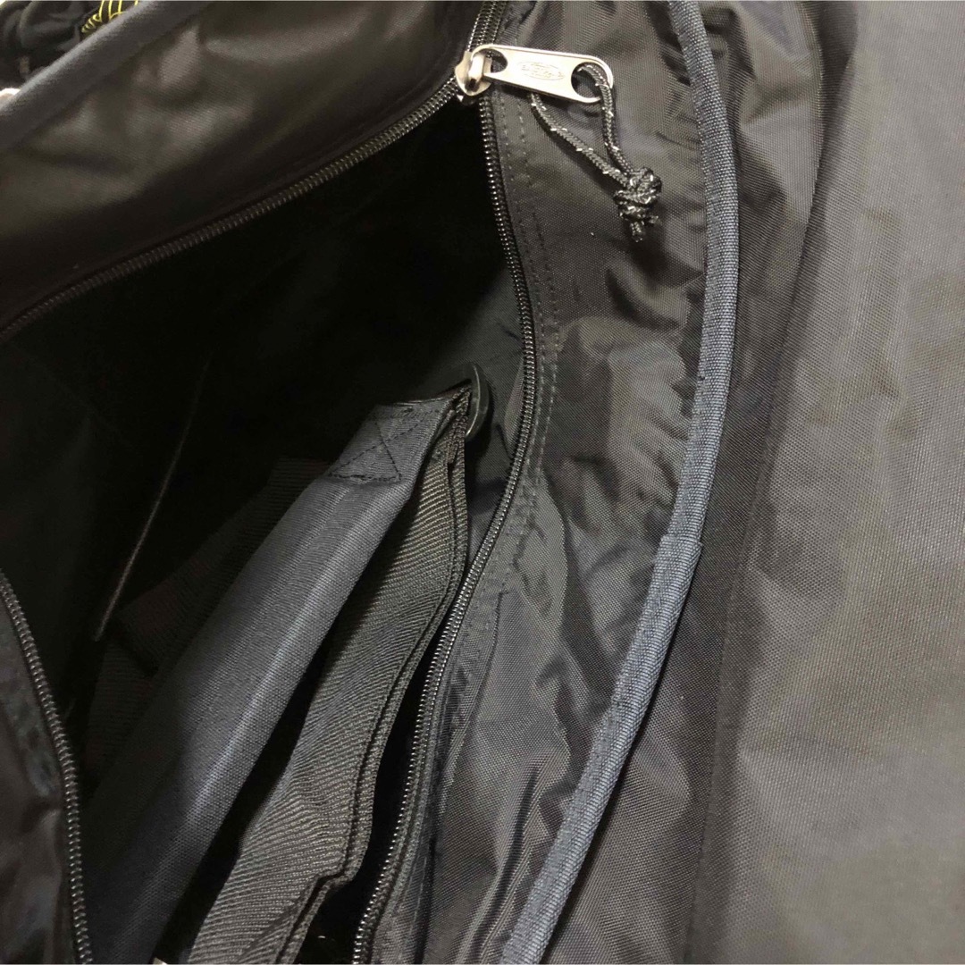 EASTPAK(イーストパック)のイーストパックショルダーバッグ メンズのバッグ(ショルダーバッグ)の商品写真