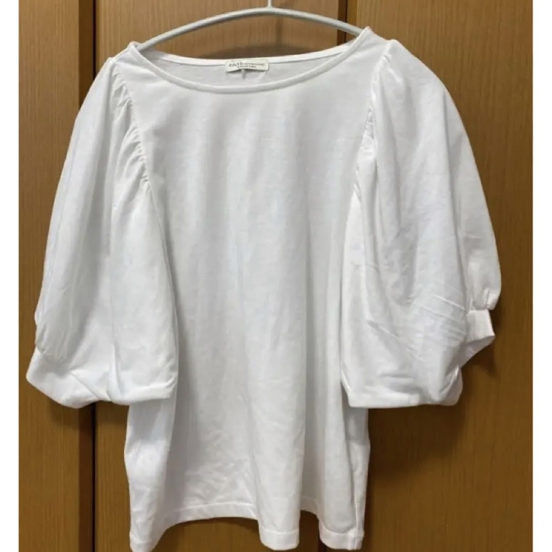 GU(ジーユー)のシャツ earth フリーサイズ➕ GUレースアップビスチェQ M レディースのトップス(Tシャツ(半袖/袖なし))の商品写真