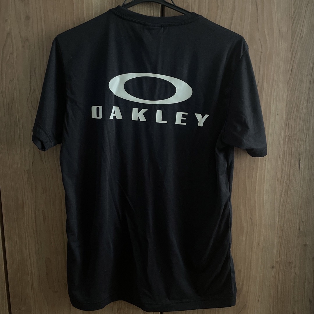 Oakley(オークリー)のオークリー　tシャツ メンズのトップス(Tシャツ/カットソー(半袖/袖なし))の商品写真