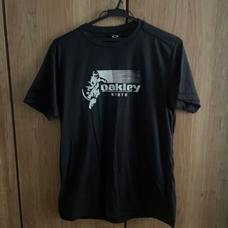 オークリー(Oakley)のオークリー　tシャツ(Tシャツ/カットソー(半袖/袖なし))