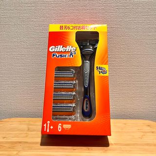 ジレット(Gillette)のジレット 正規品 フュージョン5+1 マニュアル ホルダー 替刃6個付(カミソリ)