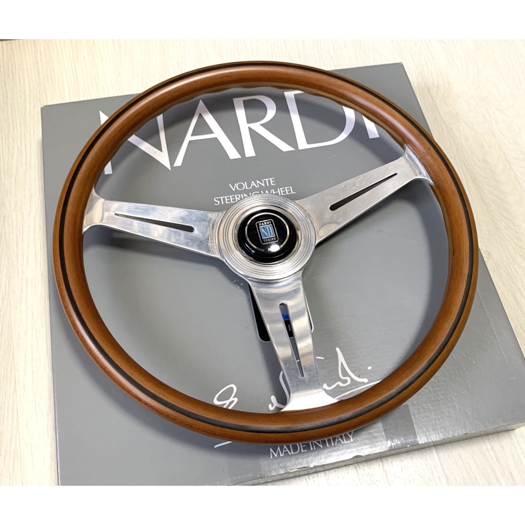 希少【NARDI Classic】36.5Φ ウッドステアリング　ナルディ