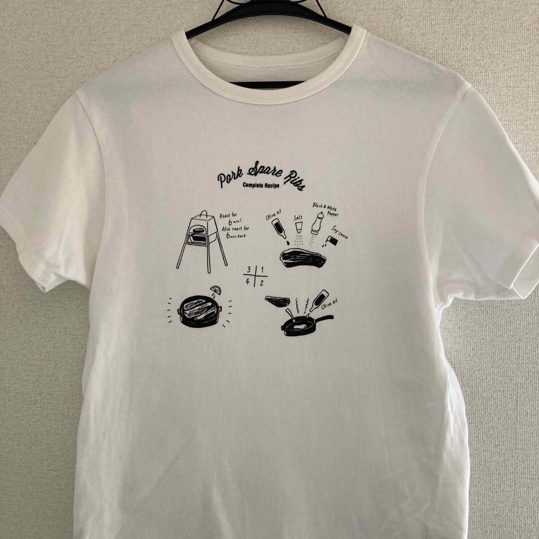 LOGOS(ロゴス)のLOGOS Tシャツ　アウトドア柄　白T レディースのトップス(Tシャツ(半袖/袖なし))の商品写真