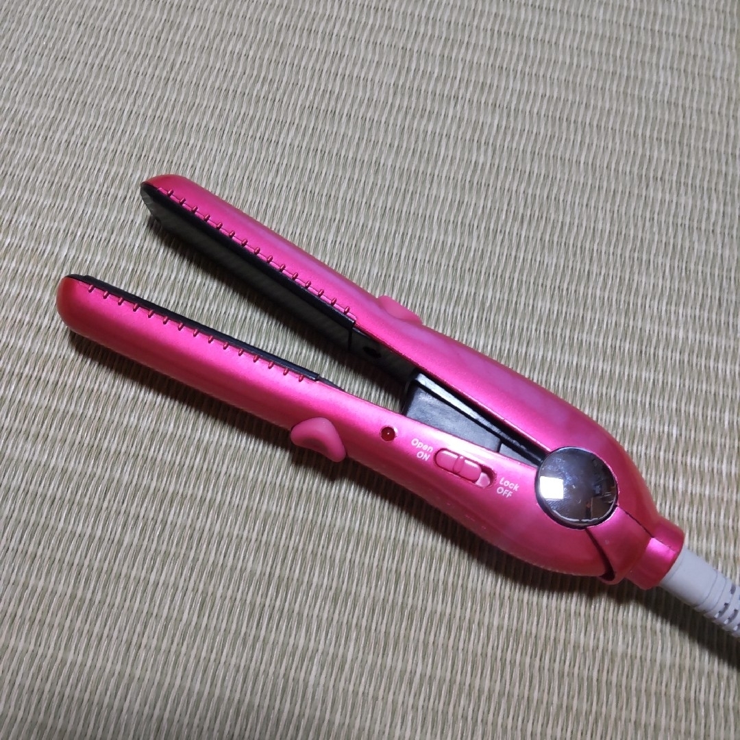 KOIZUMI - KOIZUMI ミニヘアアイロン ピンクの通販 by ここっこ KOIZUMI - KOIZUMI ミニヘアアイロン ピンクの通販 by ここっこ