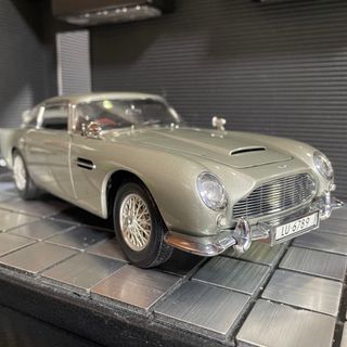 AUTOart - 未展示品オートアート1/18 007ゴールドフィンガー アストン ...