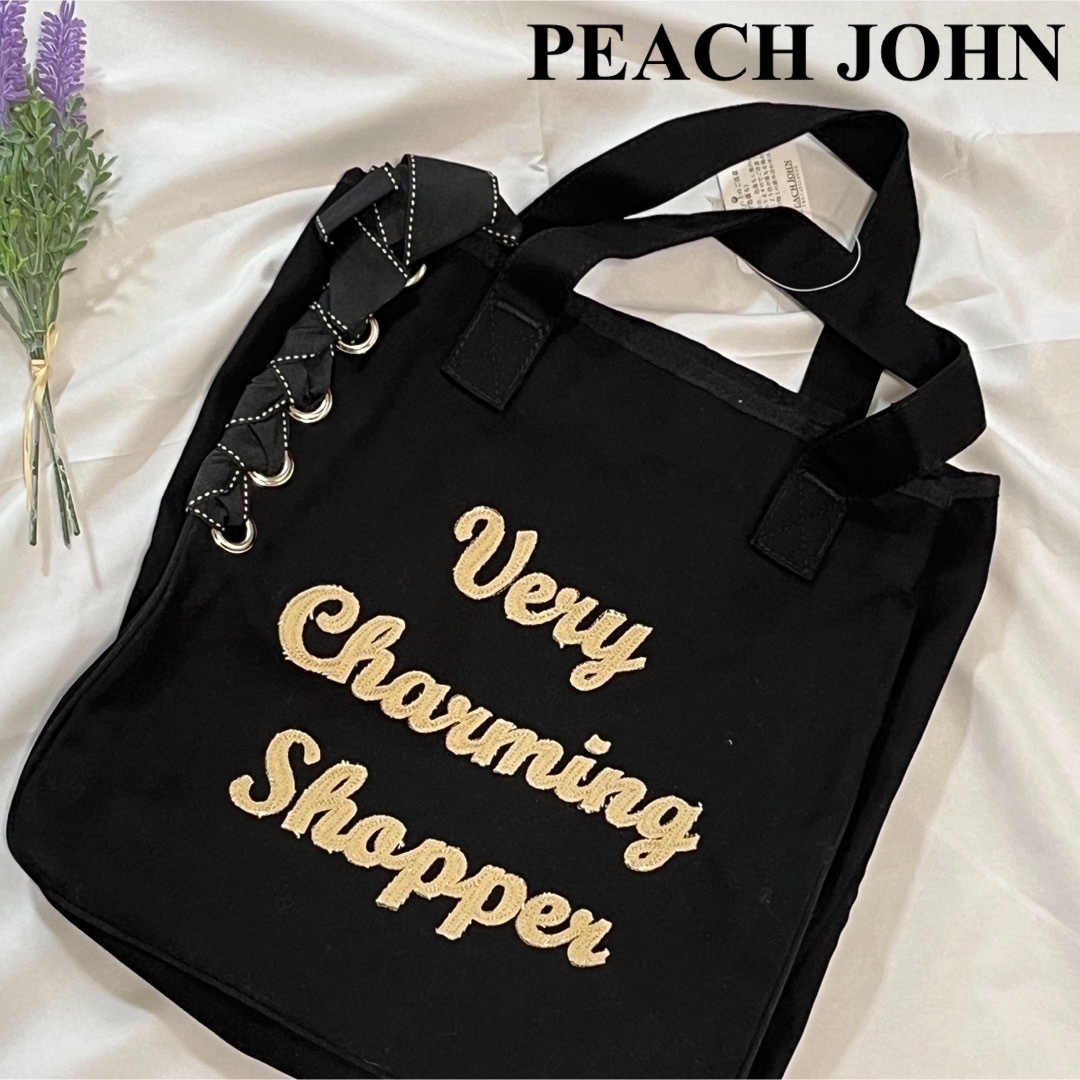 PEACH JOHN(ピーチジョン)のトートバック　PEACH JOHN   ピーチジョン　手提げバッグ　黒　プリント レディースのバッグ(トートバッグ)の商品写真