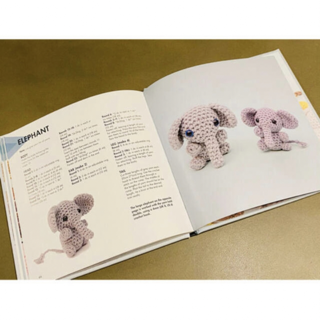 英語絵本　洋書　あみぐるみクロシェ　Mini Amigurumi Animals エンタメ/ホビーの本(住まい/暮らし/子育て)の商品写真