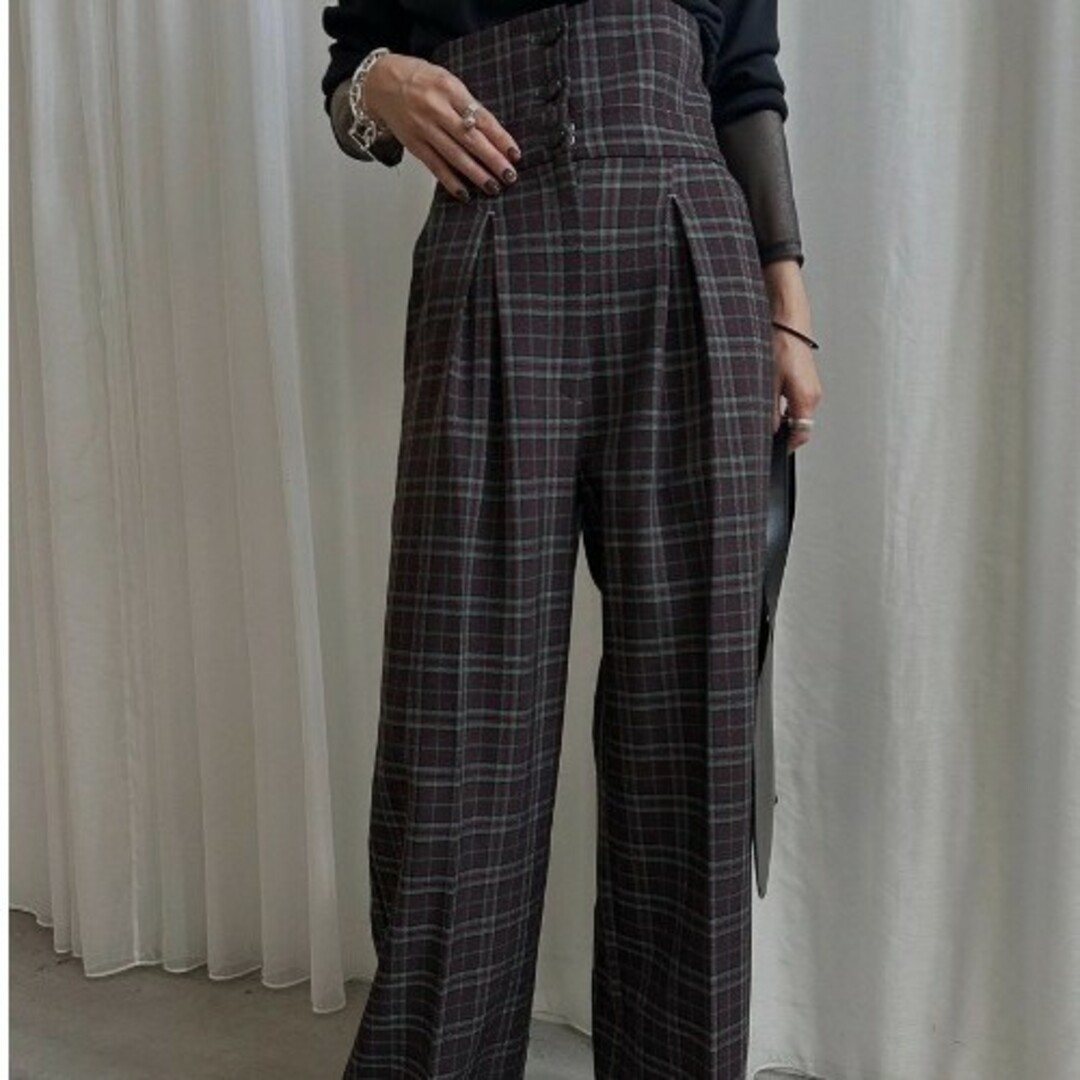 Ameri VINTAGE(アメリヴィンテージ)のAmeriVINTAGE 2WAY WIDE BELT CHECK PANTS レディースのパンツ(カジュアルパンツ)の商品写真