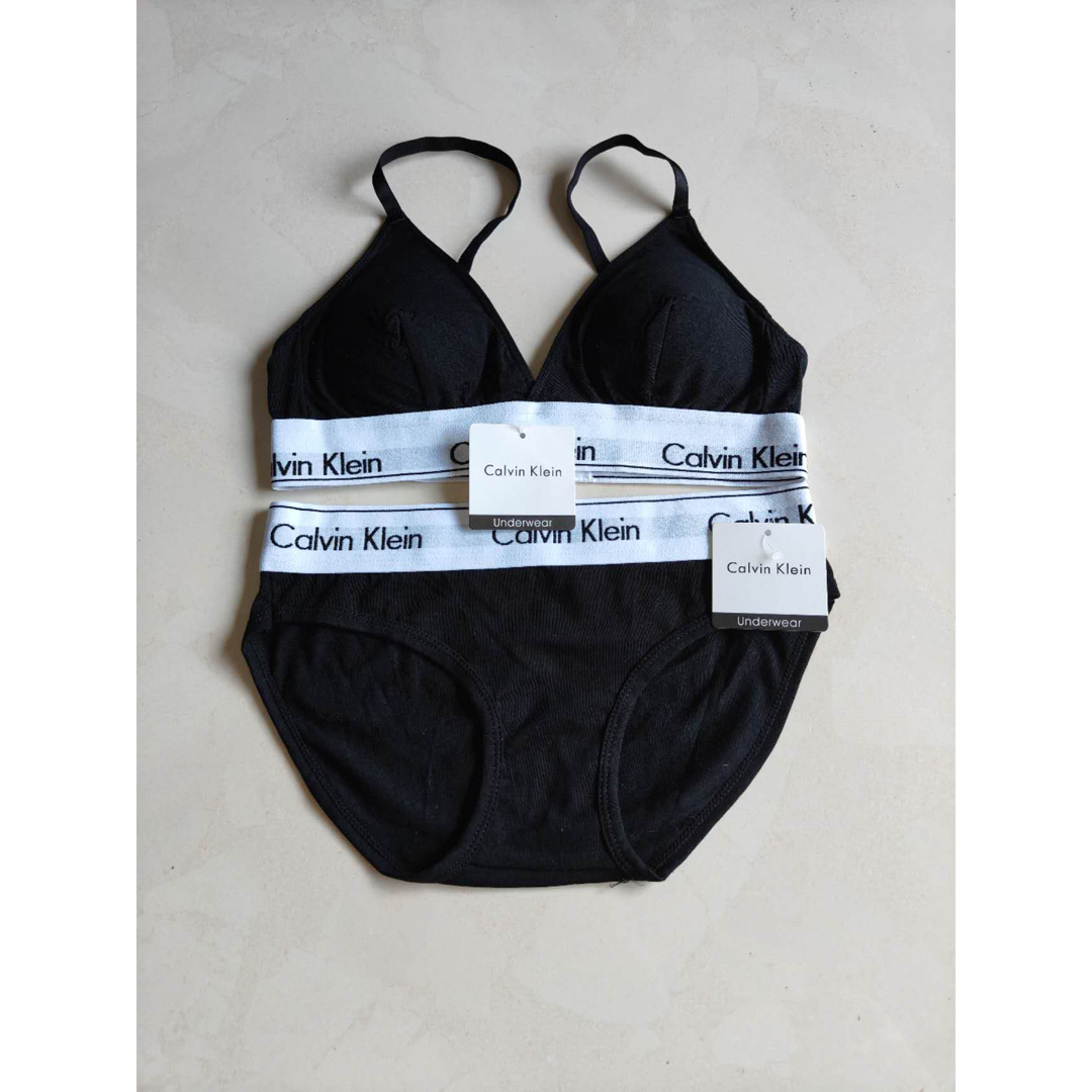 Calvin Klein(カルバンクライン)のカルバンクライン　ブラジャーショーツ Sサイズ 黑 上下セット  下着  レディースの下着/アンダーウェア(ブラ&ショーツセット)の商品写真