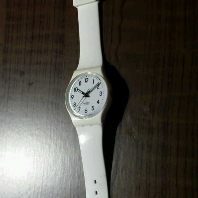 swatch(スウォッチ)の「送料無料」swatch 腕時計 ホワイト レディースのファッション小物(腕時計)の商品写真